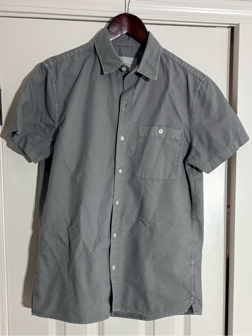 American Eagle Men's Short-Sleeve Button-Up Shirt - Gray